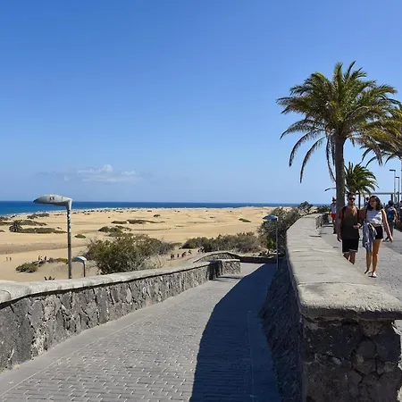 Santa Barbara Emc2 By Villagrancanaria Feriehus *