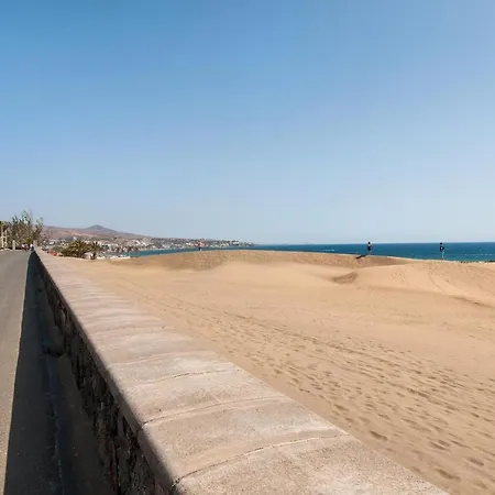 Santa Barbara Emc2 By Villagrancanaria *