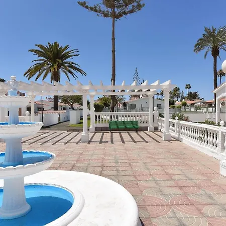 Santa Barbara Emc2 By Villagrancanaria Feriehus