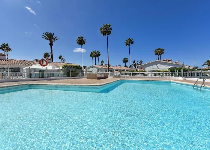 Santa Barbara Emc2 By Villagrancanaria *