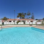 Santa Barbara Emc2 By Villagrancanaria بيت للعطل *